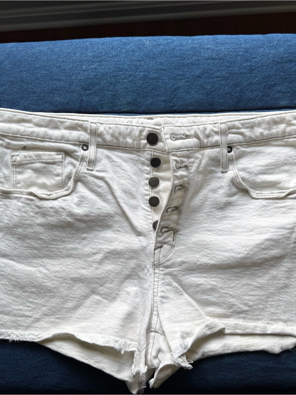 Mossimo Supply Co. White Women’s Jean Shorts